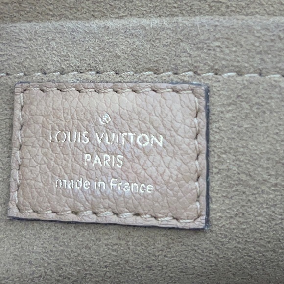 Louis Vuitton Marignan Monogram bag - Picture 10 of 12